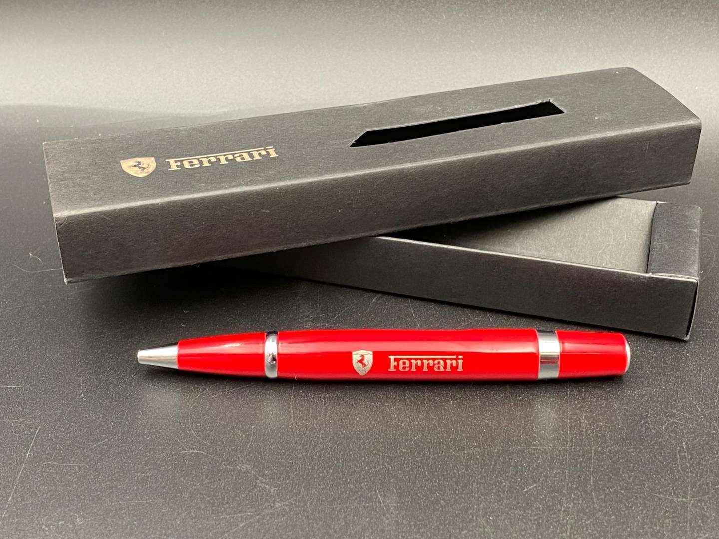 <p>FERRARI, RED BALL POINT PEN IN BLACK CARD BOX</p>