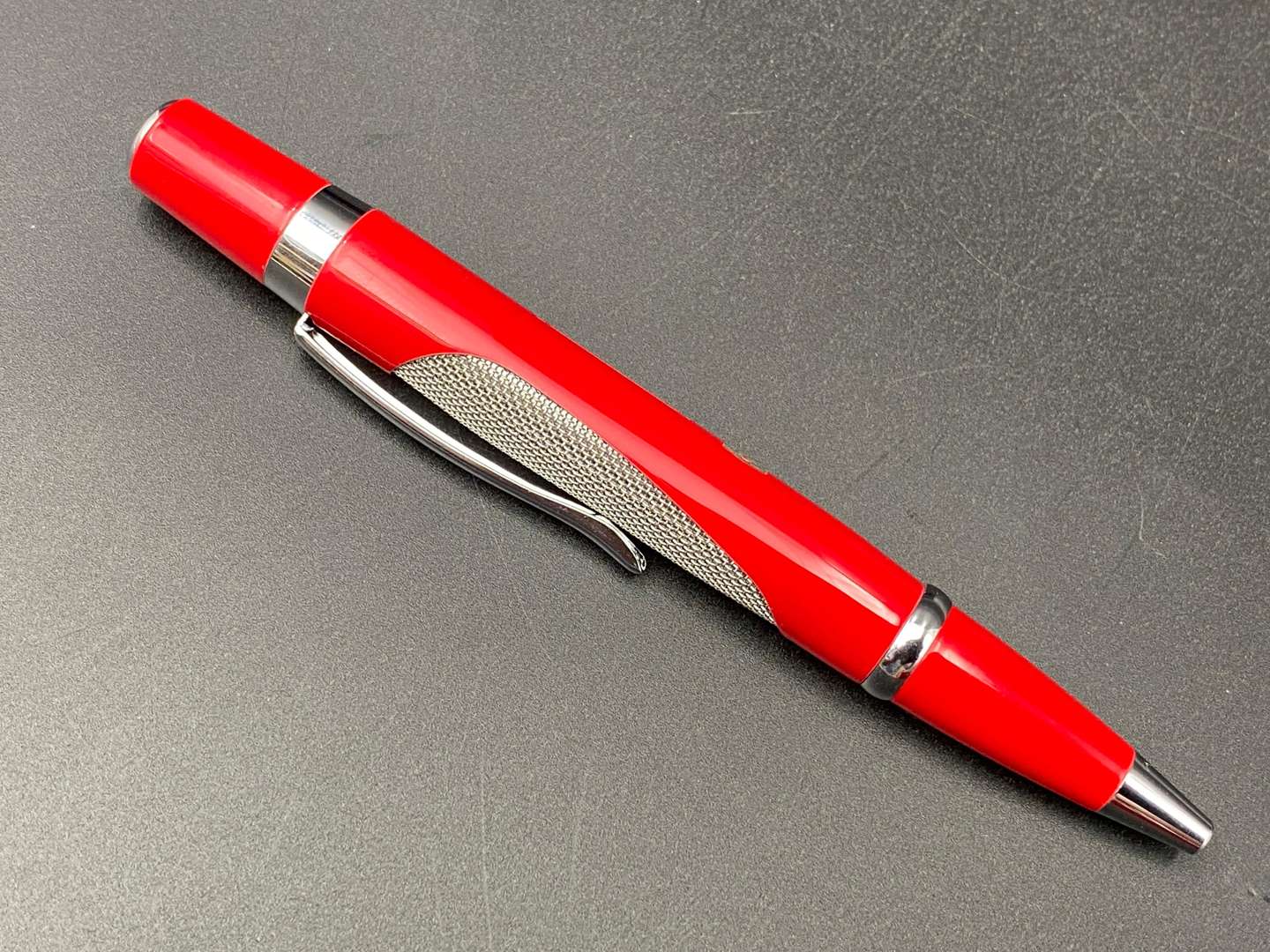 <p>FERRARI, RED BALL POINT PEN IN BLACK CARD BOX</p>