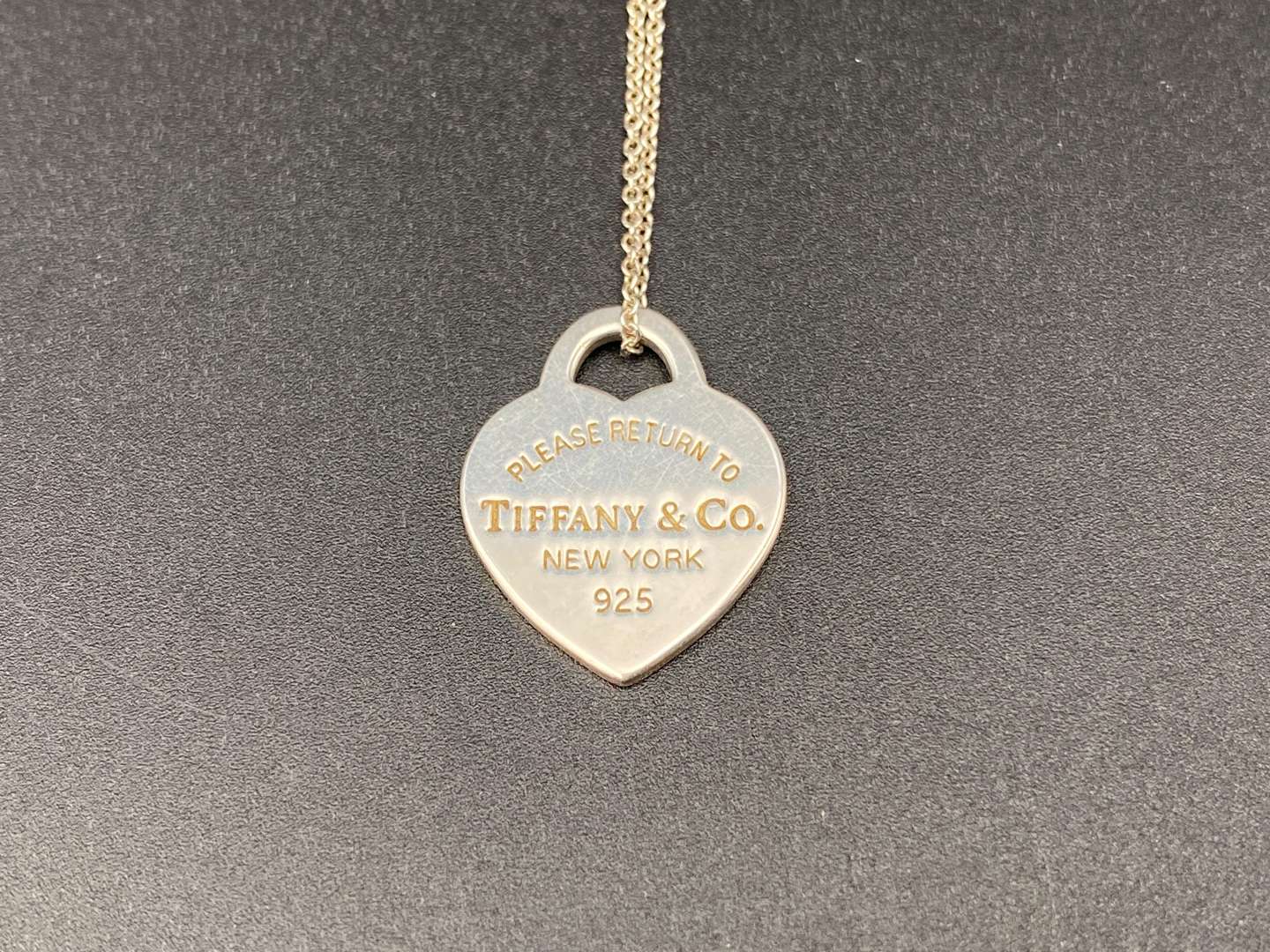 <p>TIFFANY, .925 HEART LOCK PENDANT AND CHAIN.</p>