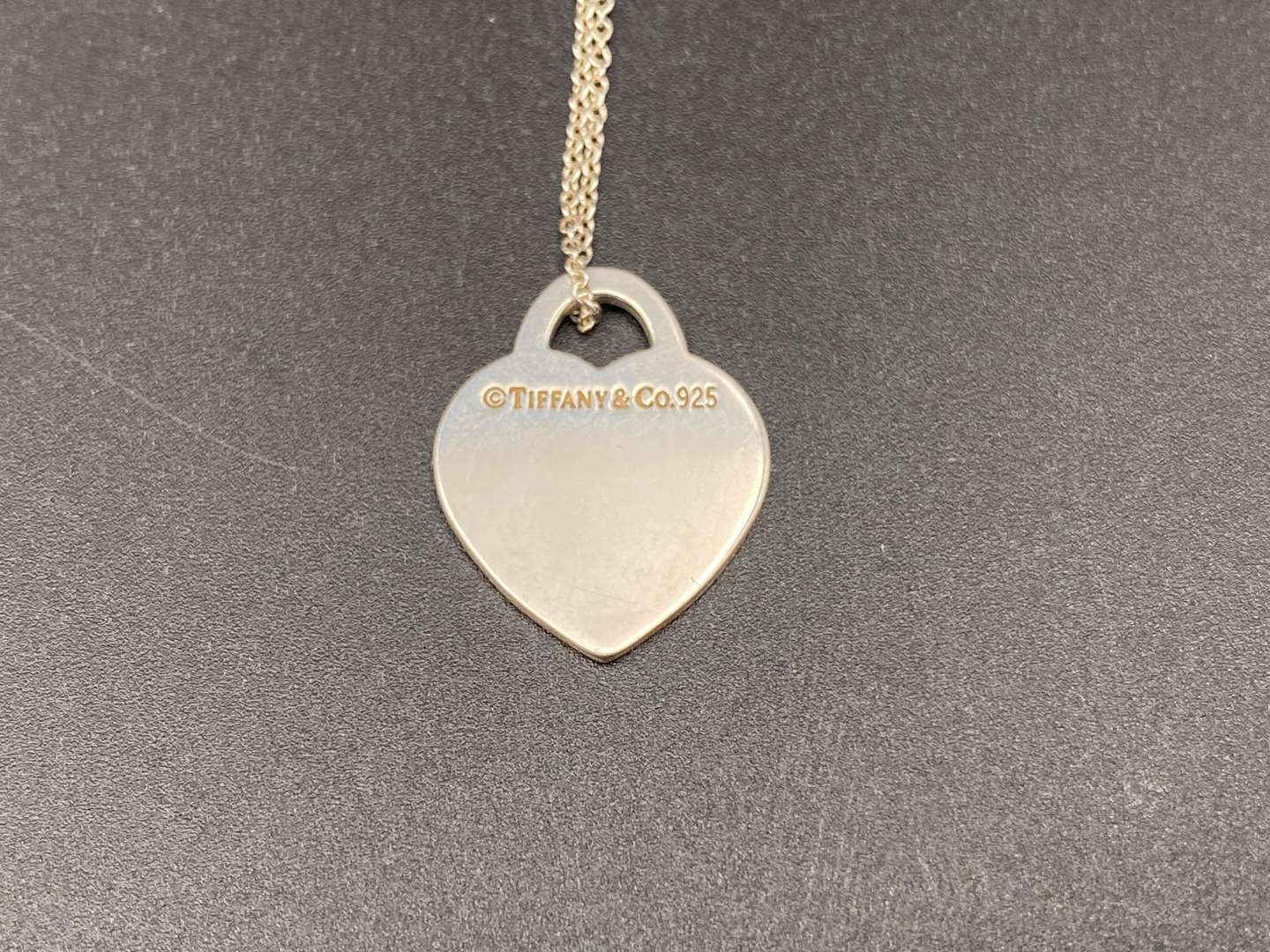 <p>TIFFANY, .925 HEART LOCK PENDANT AND CHAIN.</p>