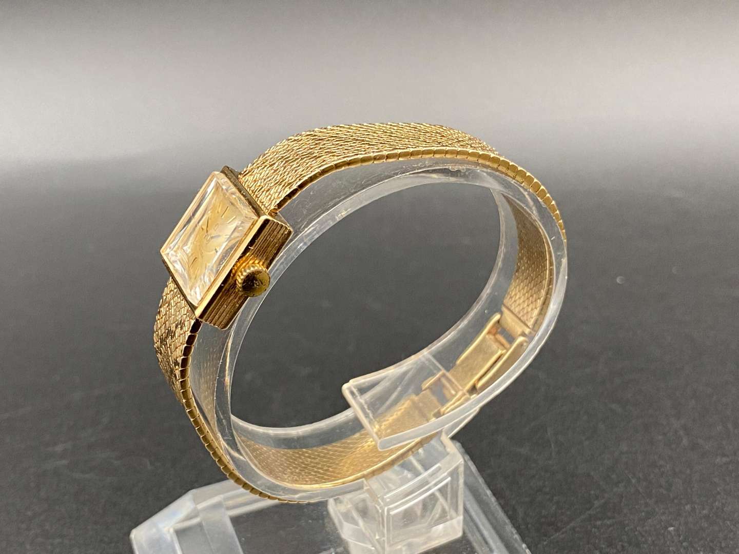 <p>OMEGA, 9CT GOLD LADIES DRESS WATCH</p>