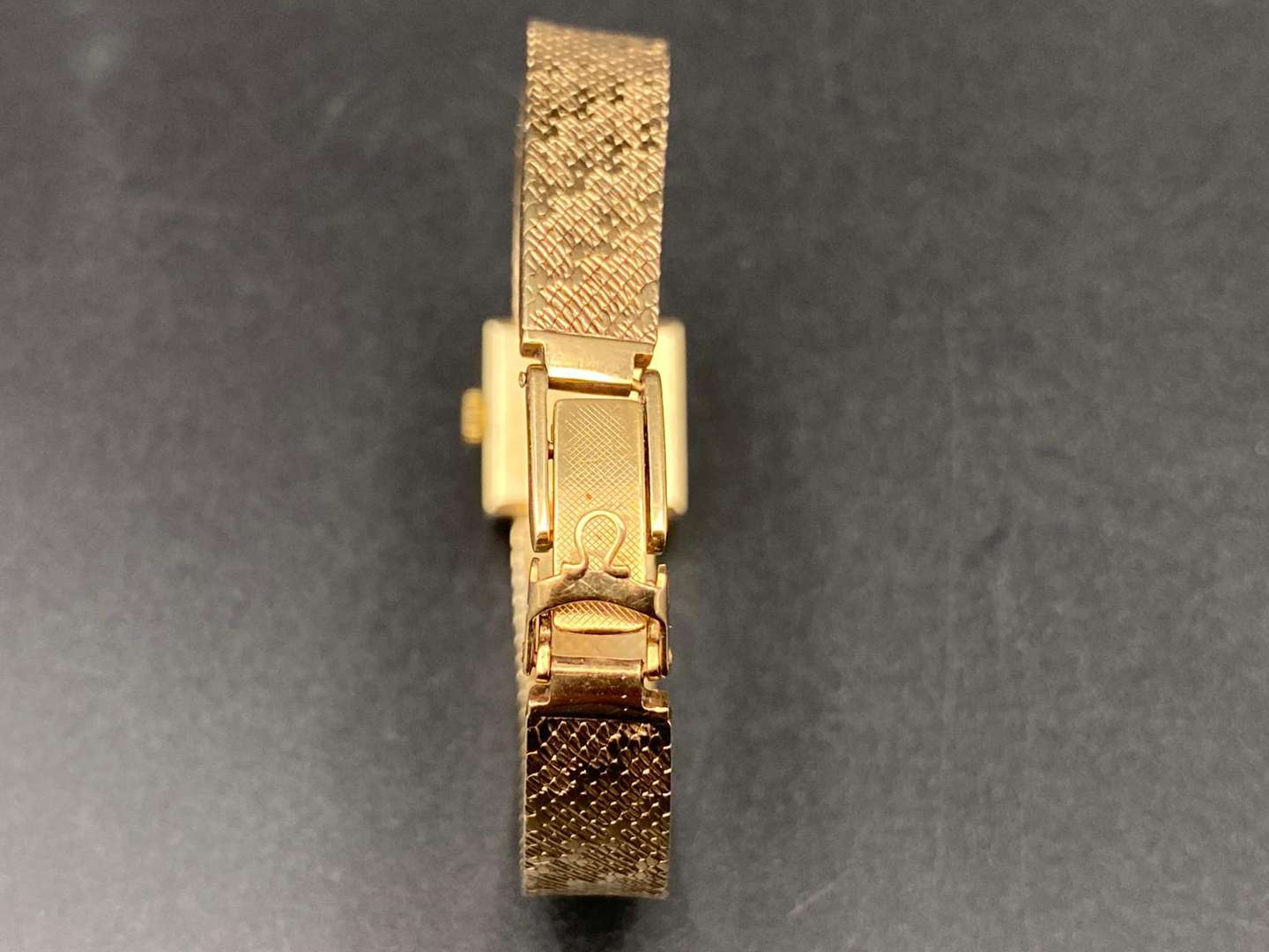 <p>OMEGA, 9CT GOLD LADIES DRESS WATCH</p>