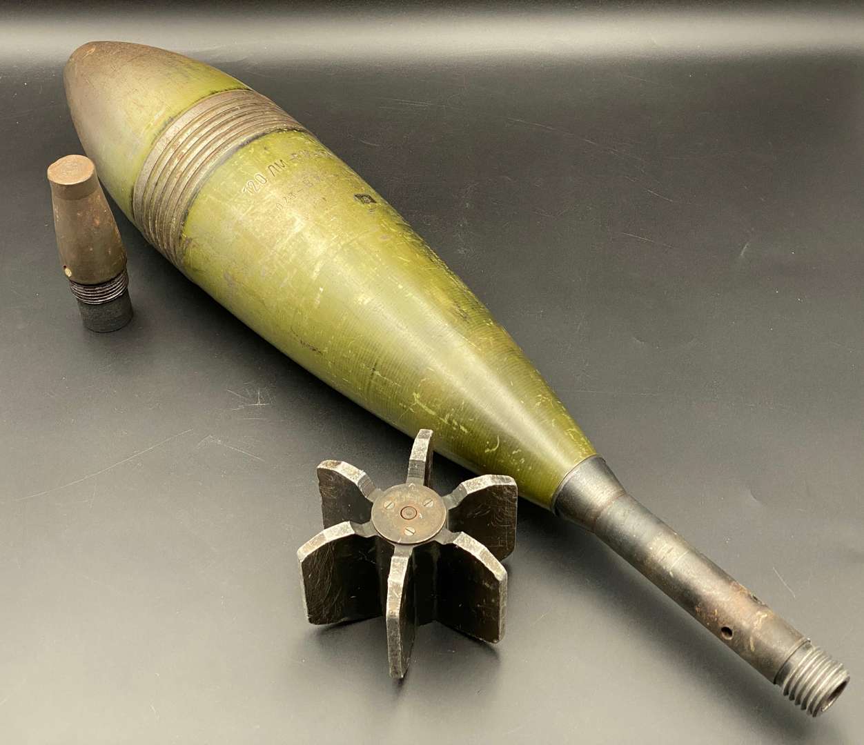 <p>SOVIET ERA INERT 120MM TRAINING MOTAR ROUND</p>