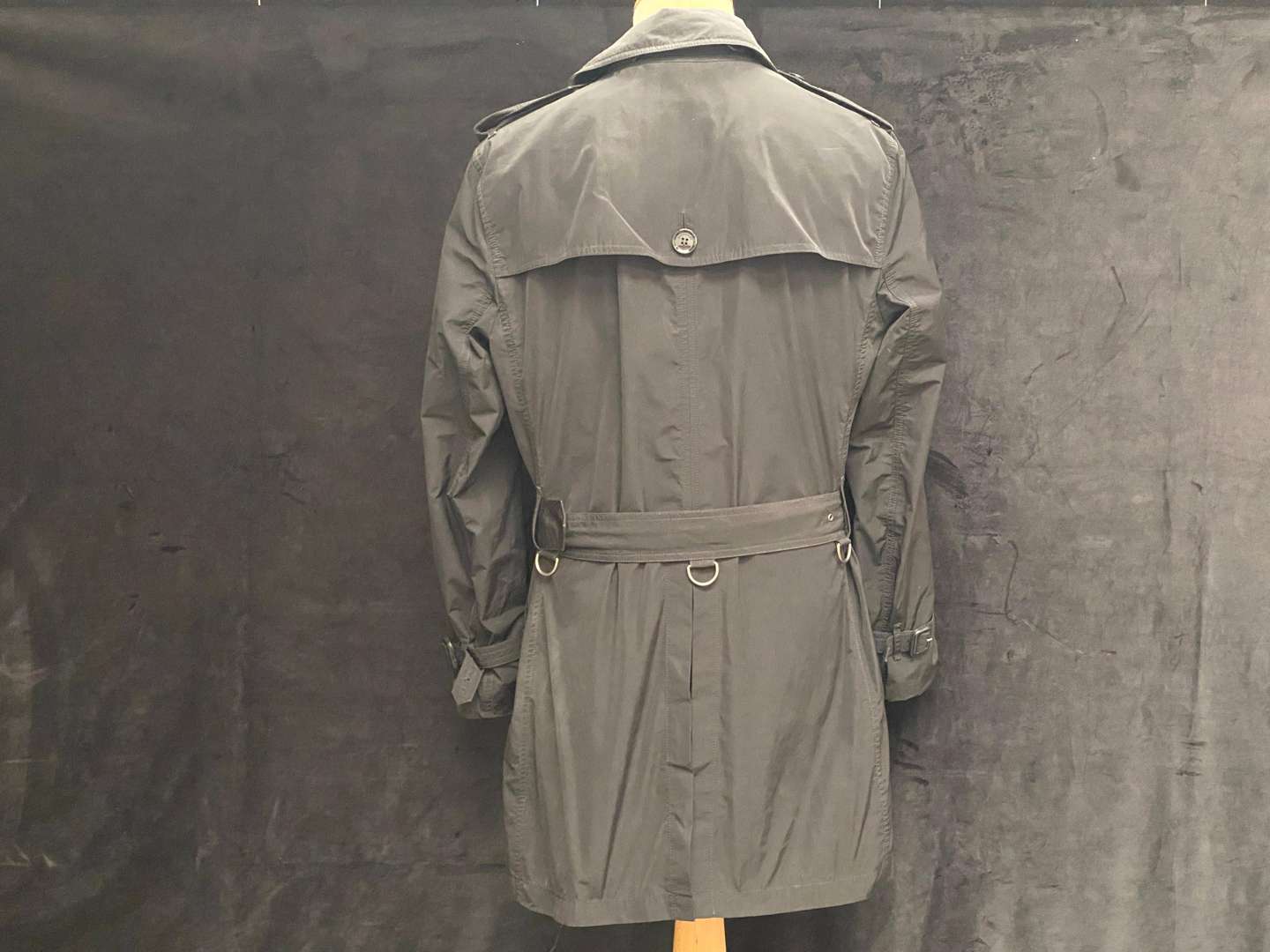 <p>&nbsp;BURBERRY BRIT, UK(12)</p>