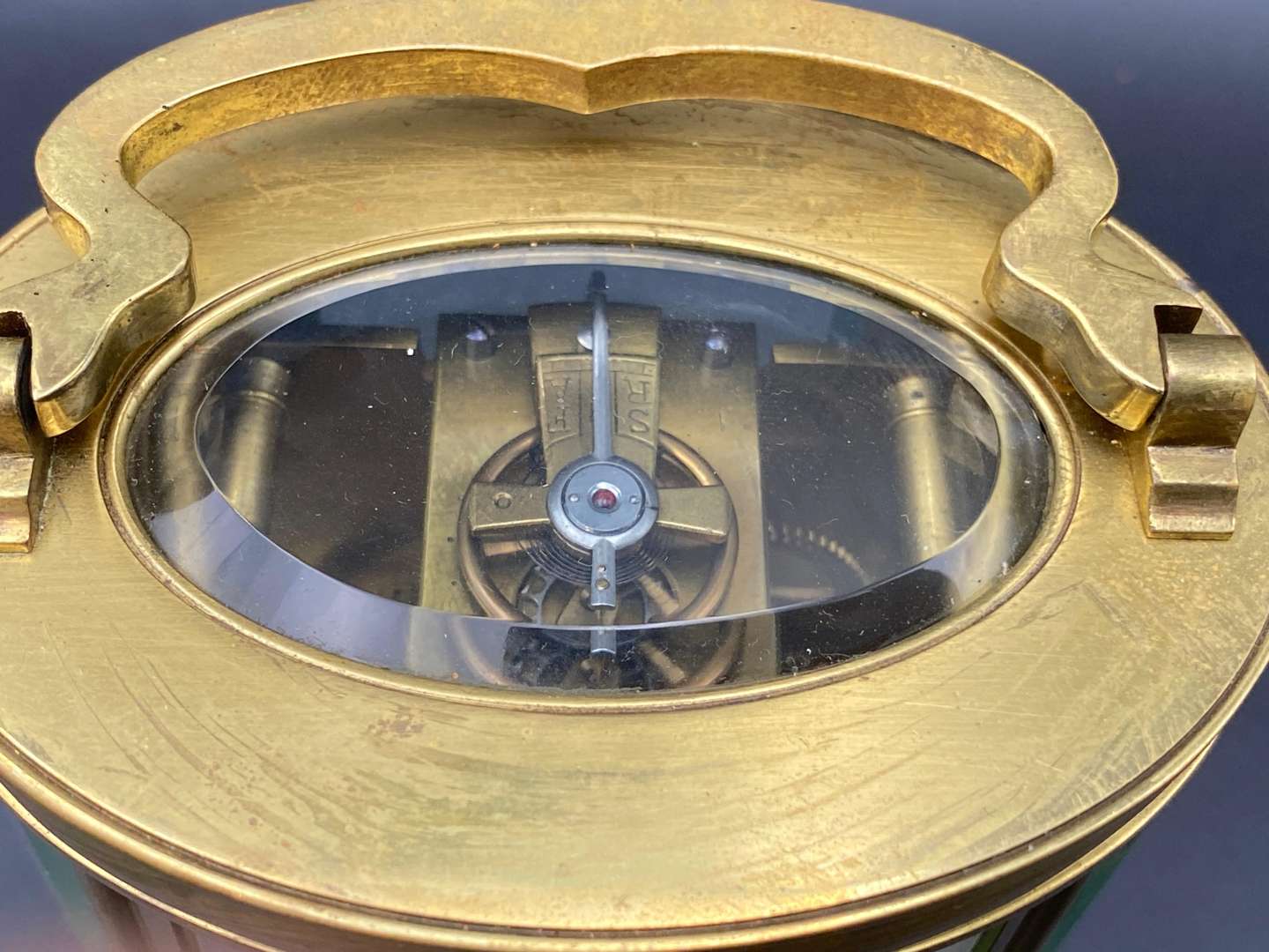 <p>EARLY 20th &nbsp;CENTURY OVAL CARRIAGE TIMEPIECE</p>
