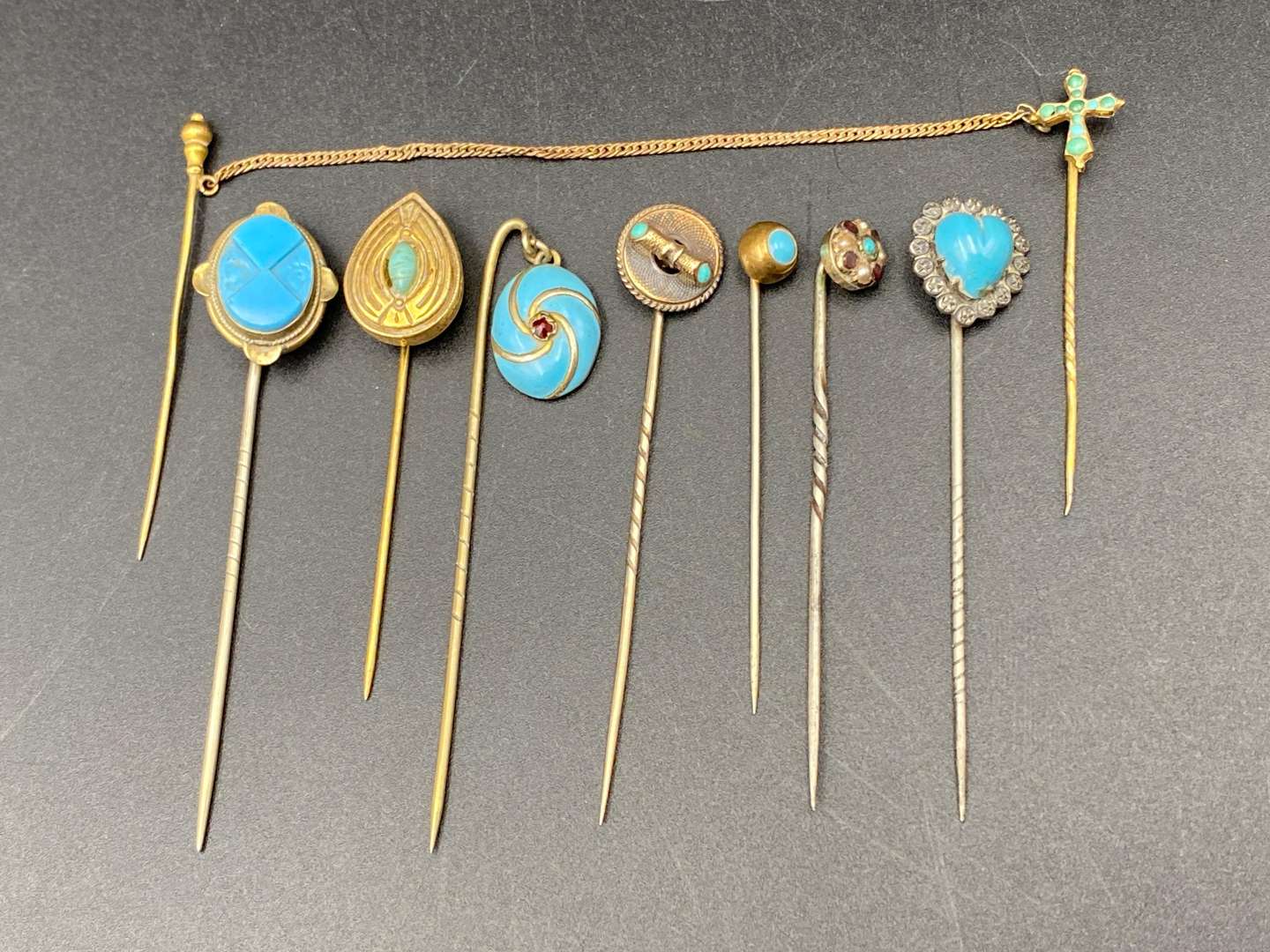 <p>STICK PINS X 7</p>