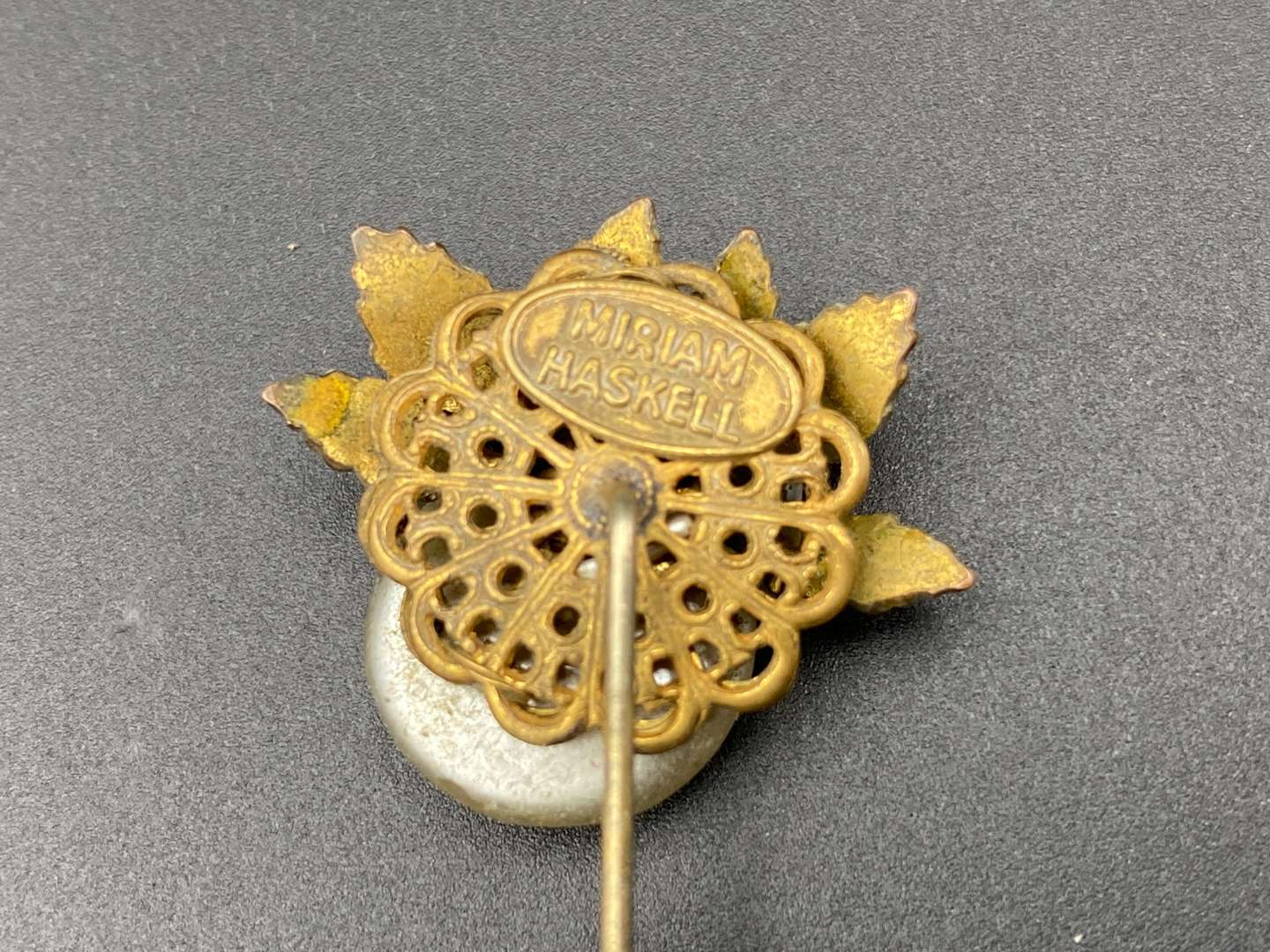 <p>STICK PINS X 28</p>