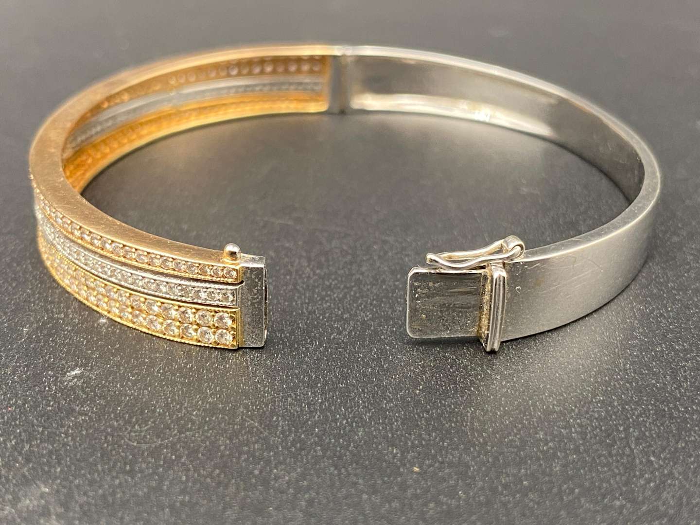 <p>TRI COLOURED GOLD AND DIAMOND BRACELET, &nbsp;3KT</p>