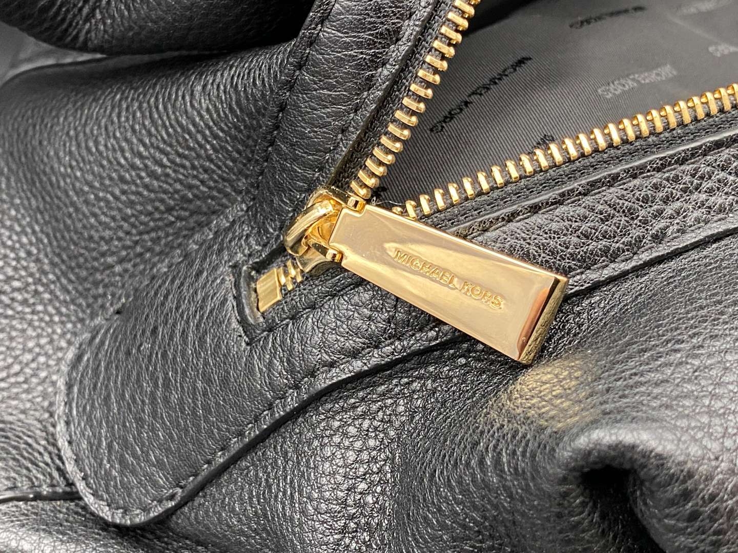 <p>MICHEAL KORS, LILLIE, BLACK PEBBLE GRAIN LEATHER TOTE BAG,</p>
