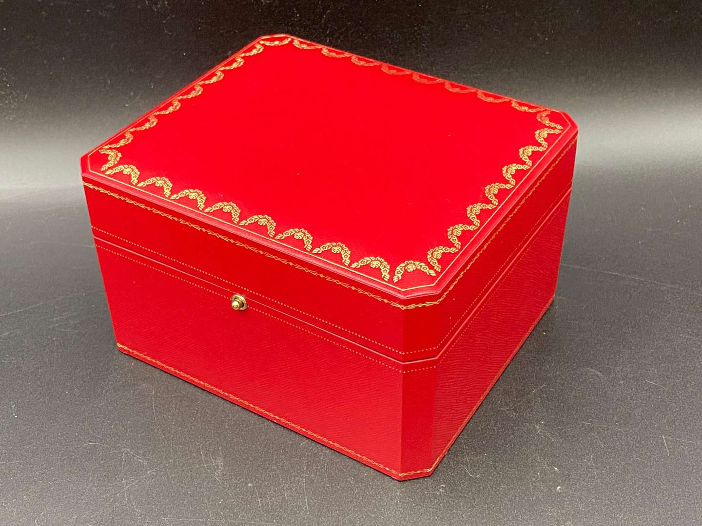 <p>CARTIER, SANTOS DE CARTIER WITH BOX AND PAPERS, REF WSSA0062, 4072485843EY</p>