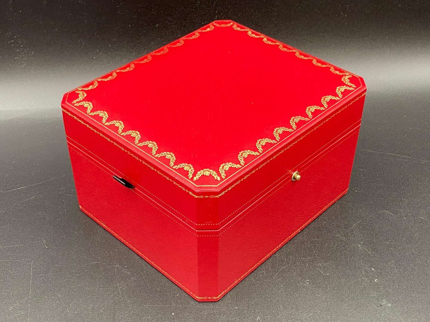 <p>CARTIER, SANTOS DE CARTIER WITH BOX AND PAPERS, REF WSSA0062, 4072485843EY</p>