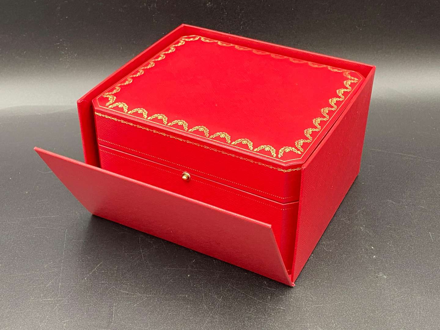 <p>CARTIER, SANTOS DE CARTIER WITH BOX AND PAPERS, REF WSSA0062, 4072485843EY</p>