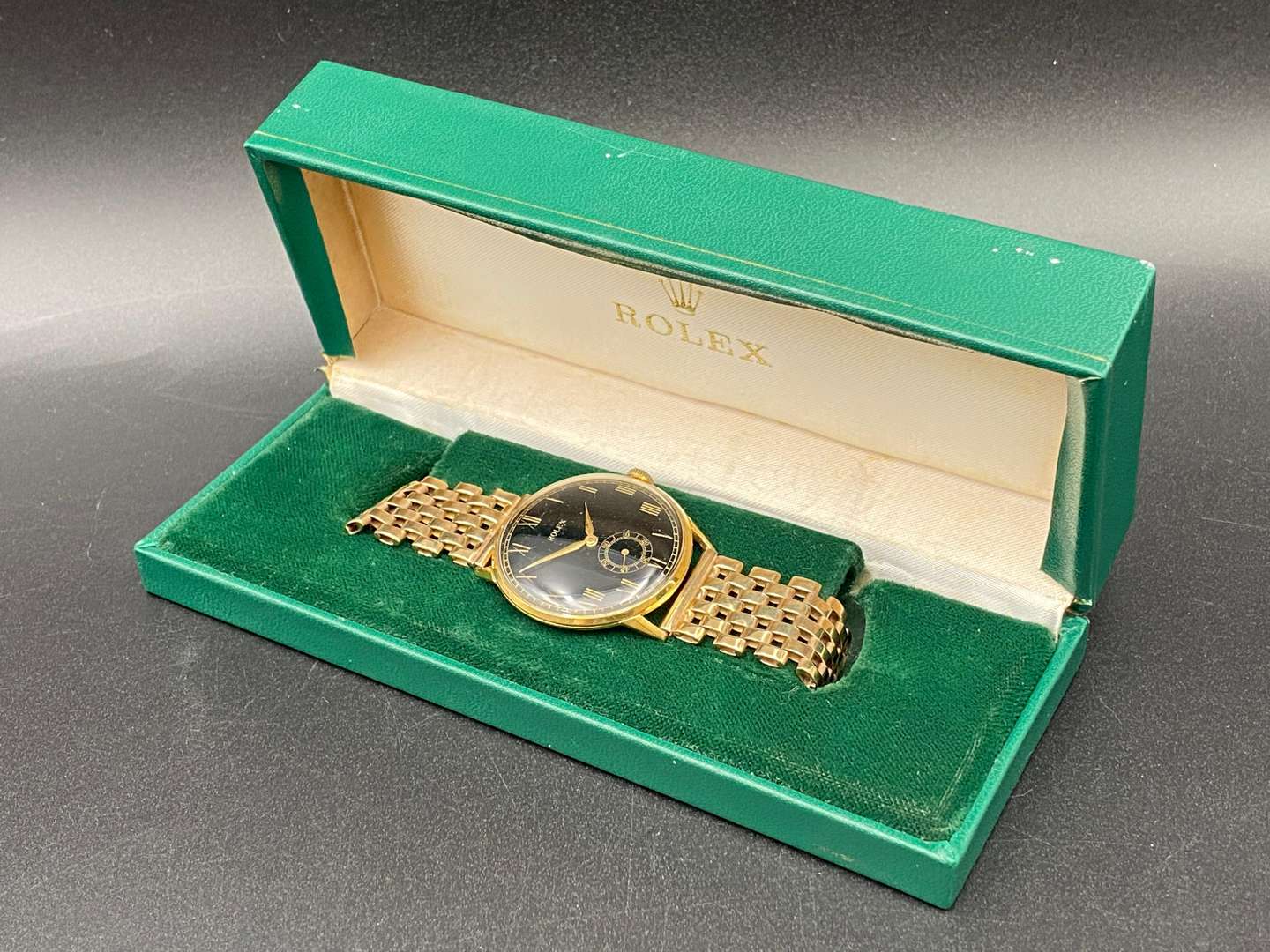 <p>ROLEX, MID 20th CENTURY 18K GOLD WRISTWATCH, 60118, 3667</p>