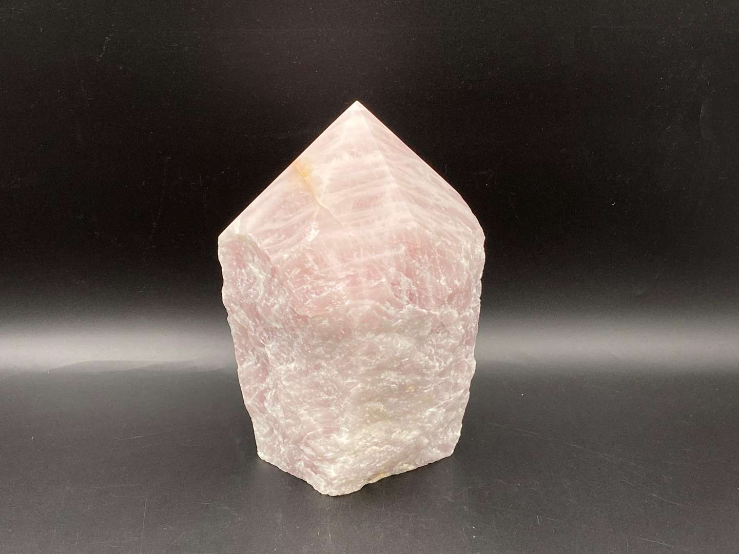<p>MODERN ROSE QUARTZ CRYSTAL POINT</p>