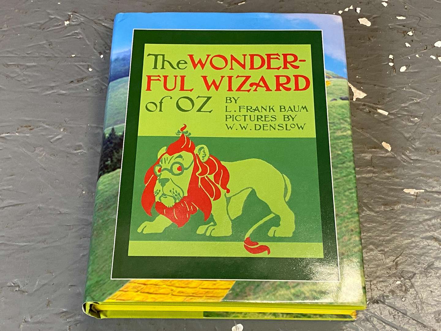<p>WIZARD OF OZ SERIES, FACSIMILE REPLICA FIRST EDITIONS, L FRANK BAUM, (AUTHOR),CHARLES WINTHROPE & SONS (PUBLISHER) (15) + THREE BOOKENDS</p>