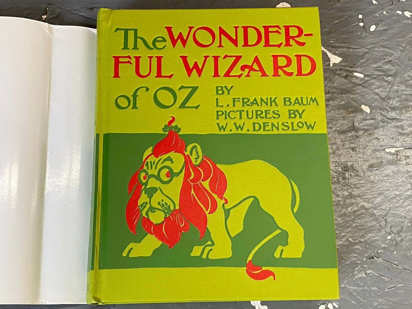 <p>WIZARD OF OZ SERIES, FACSIMILE REPLICA FIRST EDITIONS, L FRANK BAUM, (AUTHOR),CHARLES WINTHROPE & SONS (PUBLISHER) (15) + THREE BOOKENDS</p>
