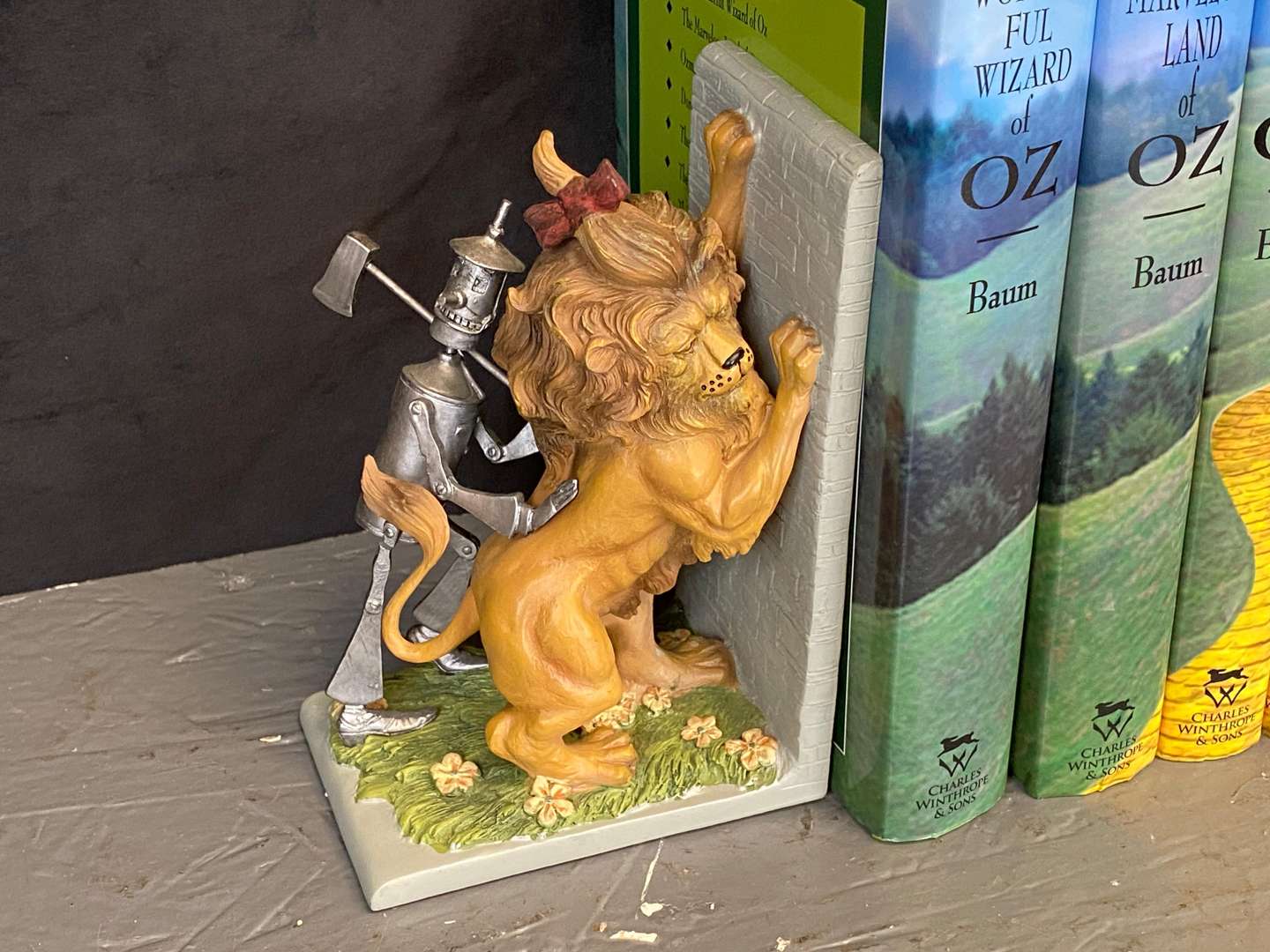 <p>WIZARD OF OZ SERIES, FACSIMILE REPLICA FIRST EDITIONS, L FRANK BAUM, (AUTHOR),CHARLES WINTHROPE & SONS (PUBLISHER) (15) + THREE BOOKENDS</p>