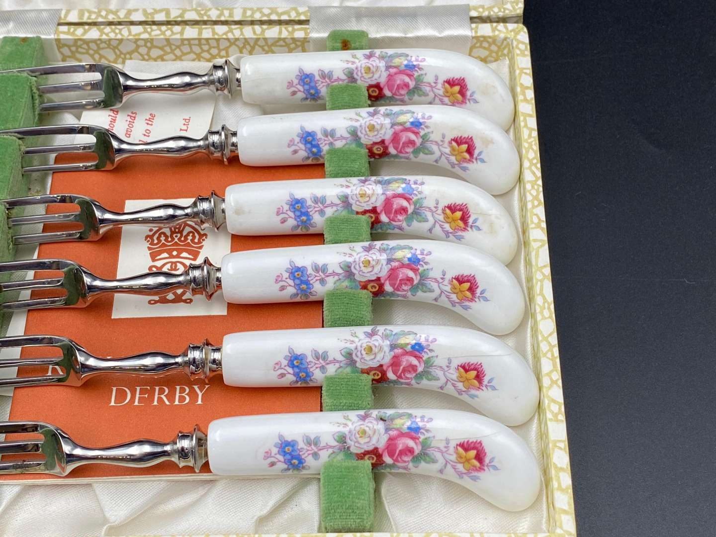 <p>ROYAL CROWN DERBY, “POSIES” PATTERTN PORCELAIN HANDLED DESSERT SERVICE FOR 12</p>