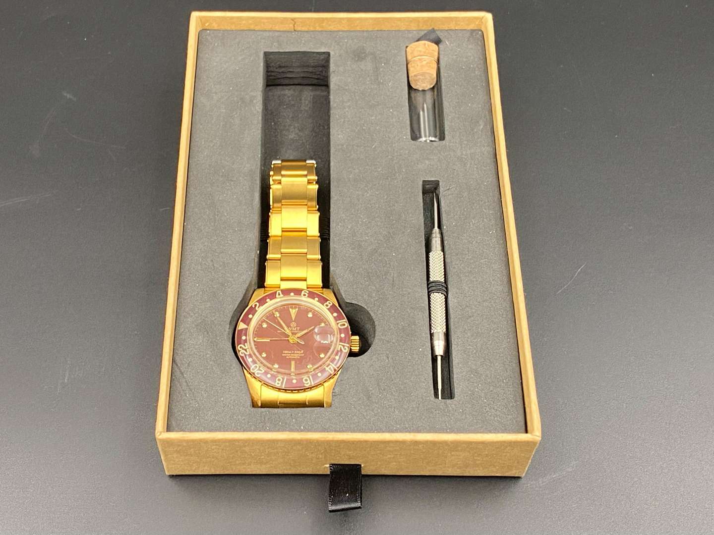 <p>WATCH EXPERIMENTAL UNIT, (WMT), PANTON MKII, a gilt metal, automatic, centre seconds, calendar wristwatch, 14390</p>