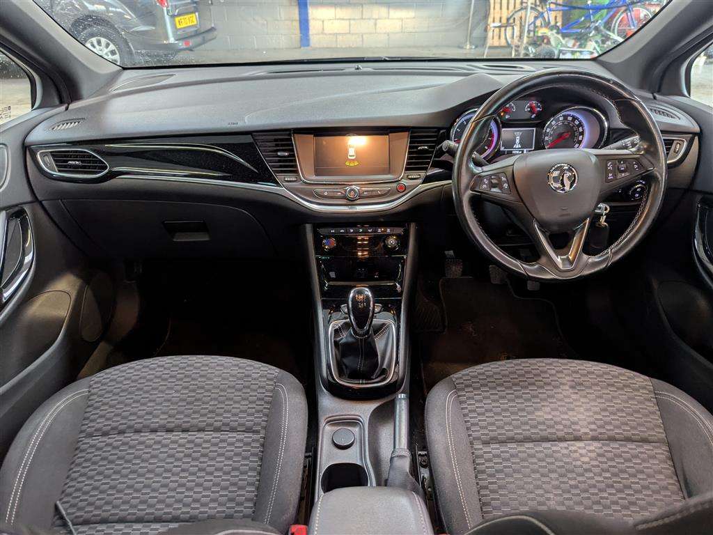 <p>2016 VAUXHALL ASTRA SRI</p>