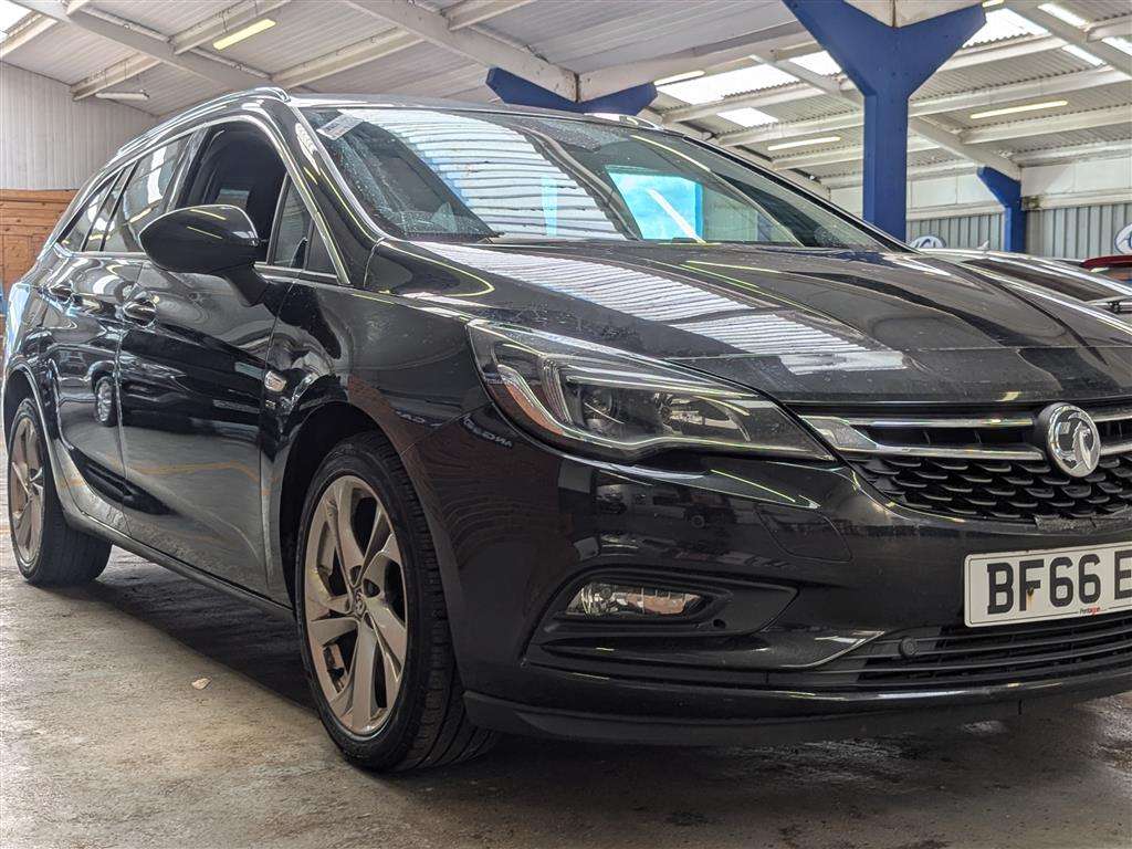 <p>2016 VAUXHALL ASTRA SRI</p>