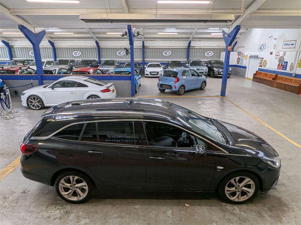 <p>2016 VAUXHALL ASTRA SRI</p>