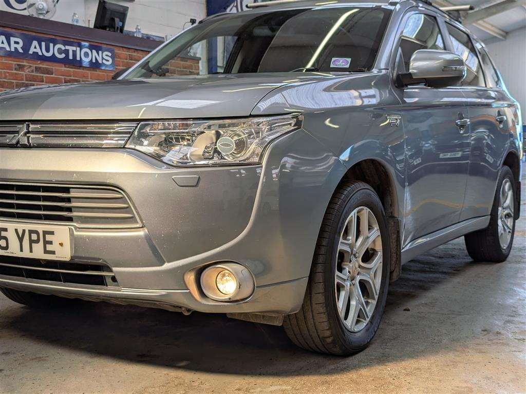 <p>2015 MITSUBISHI OUTLANDER GX4H PHEV 4WORK</p>