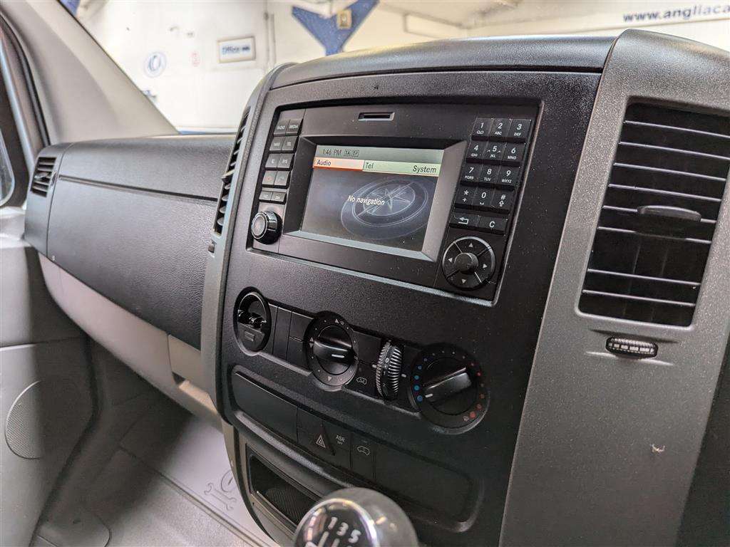 <p>2015 VOLKSWAGEN CRAFTER CR35 TDI</p>