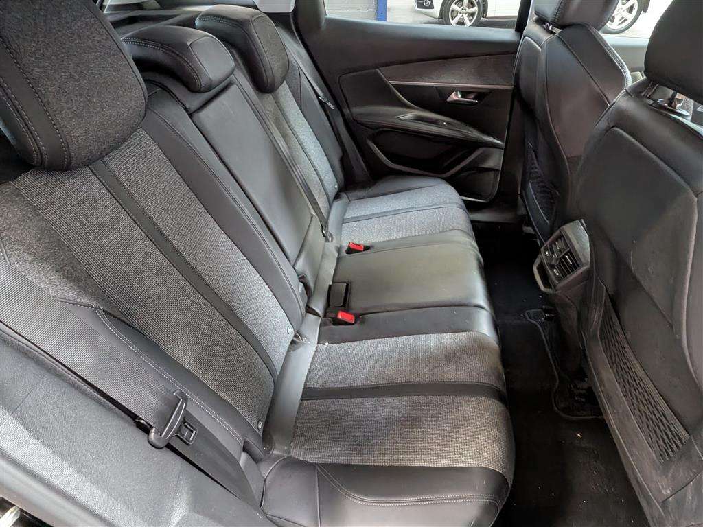 <p>2018 PEUGEOT 3008 ALLURE S/S</p>