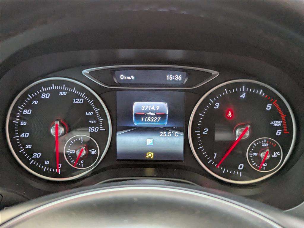 <p>2016 MERCEDES-BENZ A 200 D SE EXECUTIVE</p>