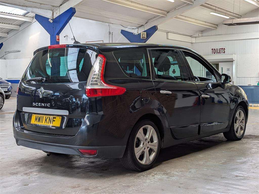 <p>2011 RENAULT GRAND SCENIC D-QUE TT VVT</p>