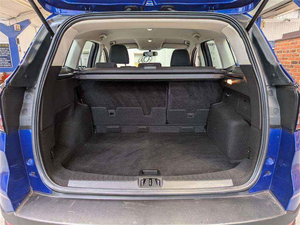 <p>2017 FORD KUGA ZETEC TDCI</p>