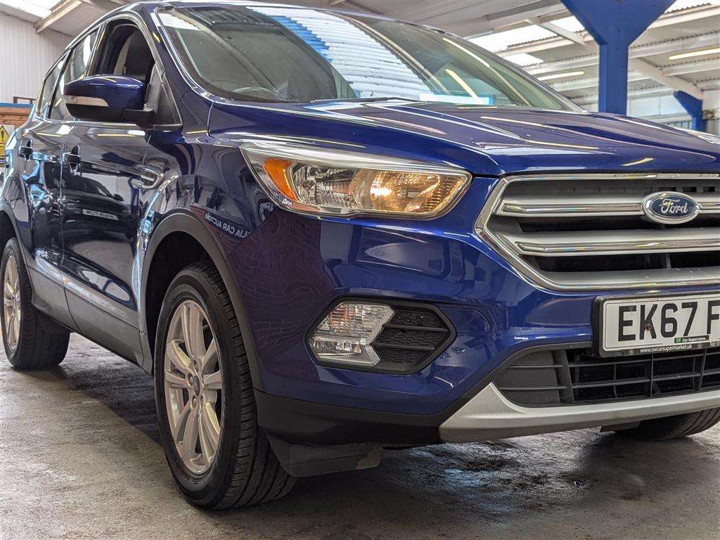 <p>2017 FORD KUGA ZETEC TDCI</p>