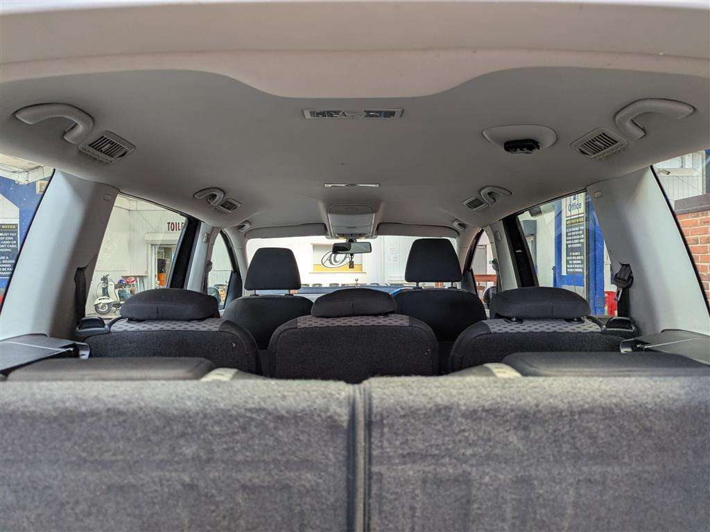 <p>2012 VOLKSWAGEN SHARAN S BLUEMOTION TDI S</p>
