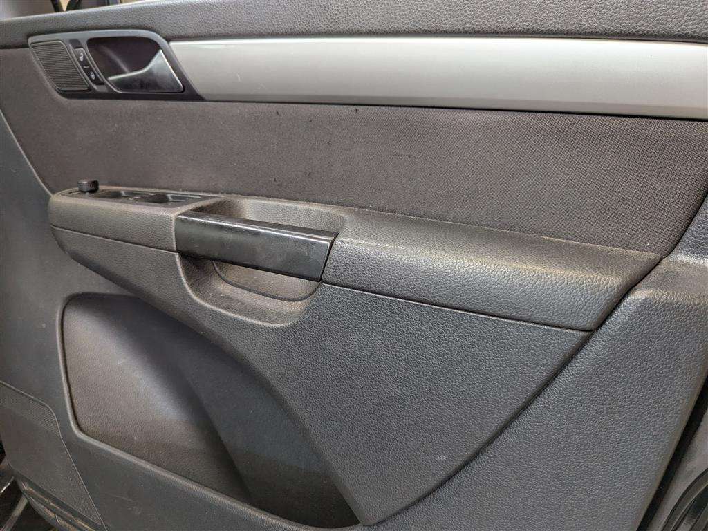 <p>2012 VOLKSWAGEN SHARAN S BLUEMOTION TDI S</p>
