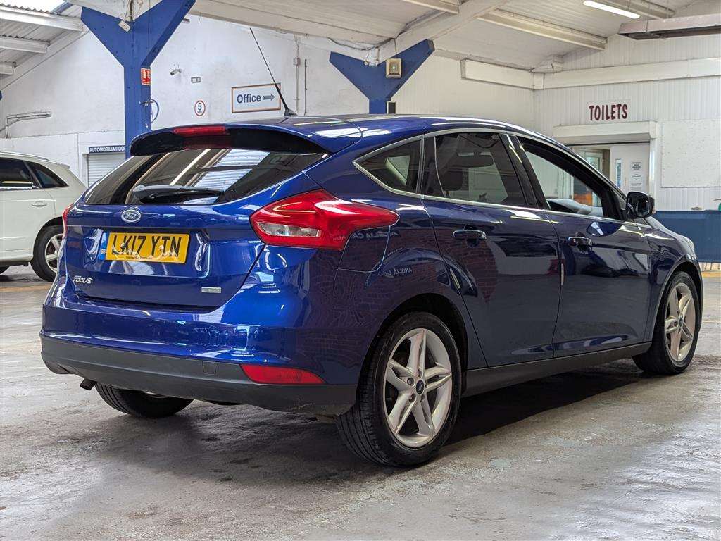 <p>2017 FORD FOCUS ZETEC</p>
