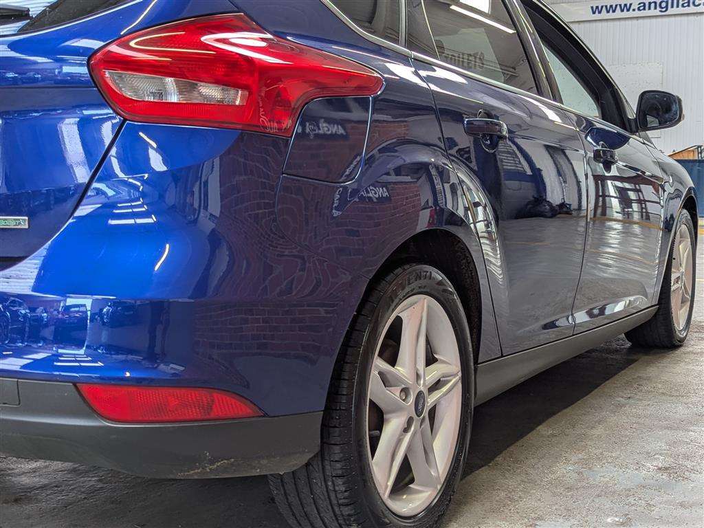 <p>2017 FORD FOCUS ZETEC</p>
