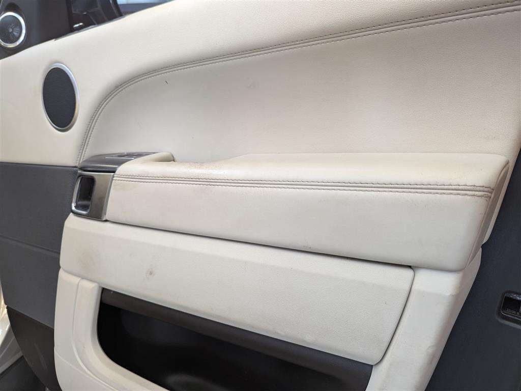 <p>2015 LAND ROVER R ROVER SPORT HSE DYNAM S</p>