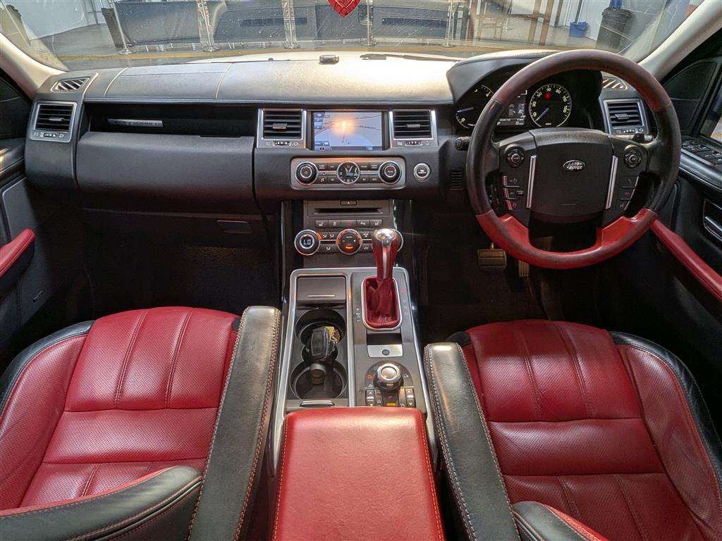 <p>2011 LAND ROVER RANGEROVER SP ABIO TDV6 A</p>