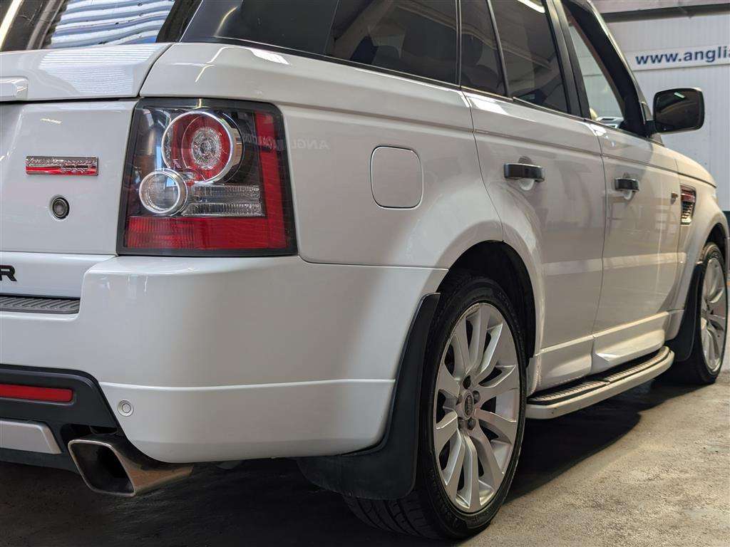 <p>2011 LAND ROVER RANGEROVER SP ABIO TDV6 A</p>