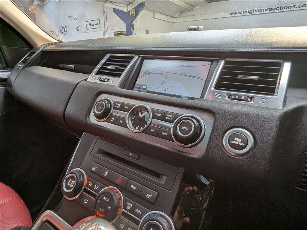 <p>2011 LAND ROVER RANGEROVER SP ABIO TDV6 A</p>