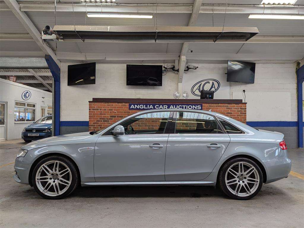 <p>2009 AUDI A4 S LINE TDI QUATTRO DPF</p>