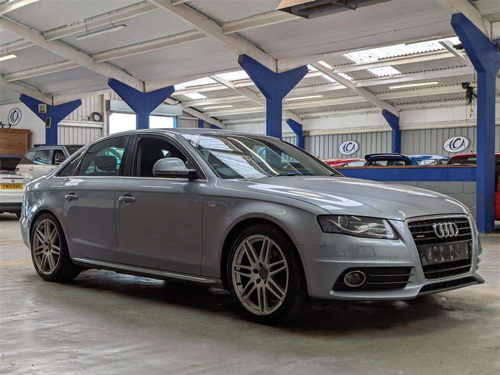 <p>2009 AUDI A4 S LINE TDI QUATTRO DPF</p>