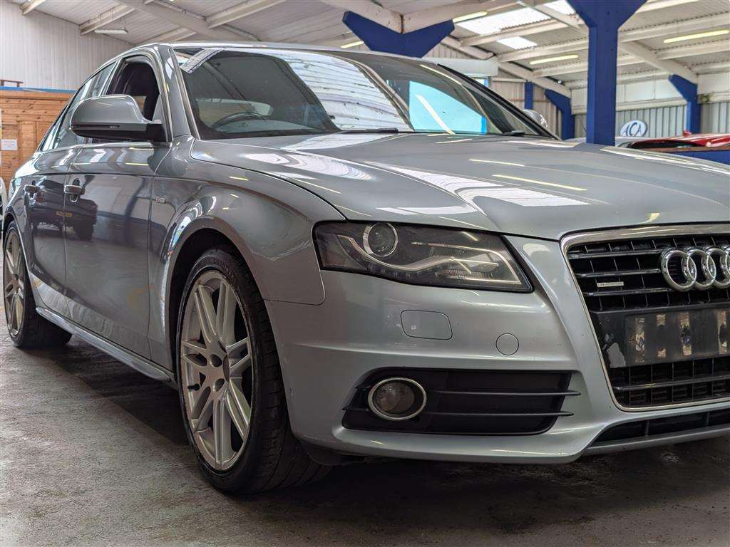 <p>2009 AUDI A4 S LINE TDI QUATTRO DPF</p>