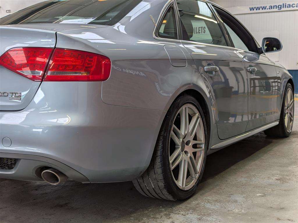 <p>2009 AUDI A4 S LINE TDI QUATTRO DPF</p>