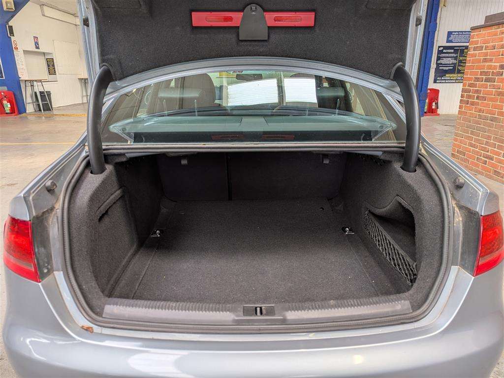<p>2009 AUDI A4 S LINE TDI QUATTRO DPF</p>