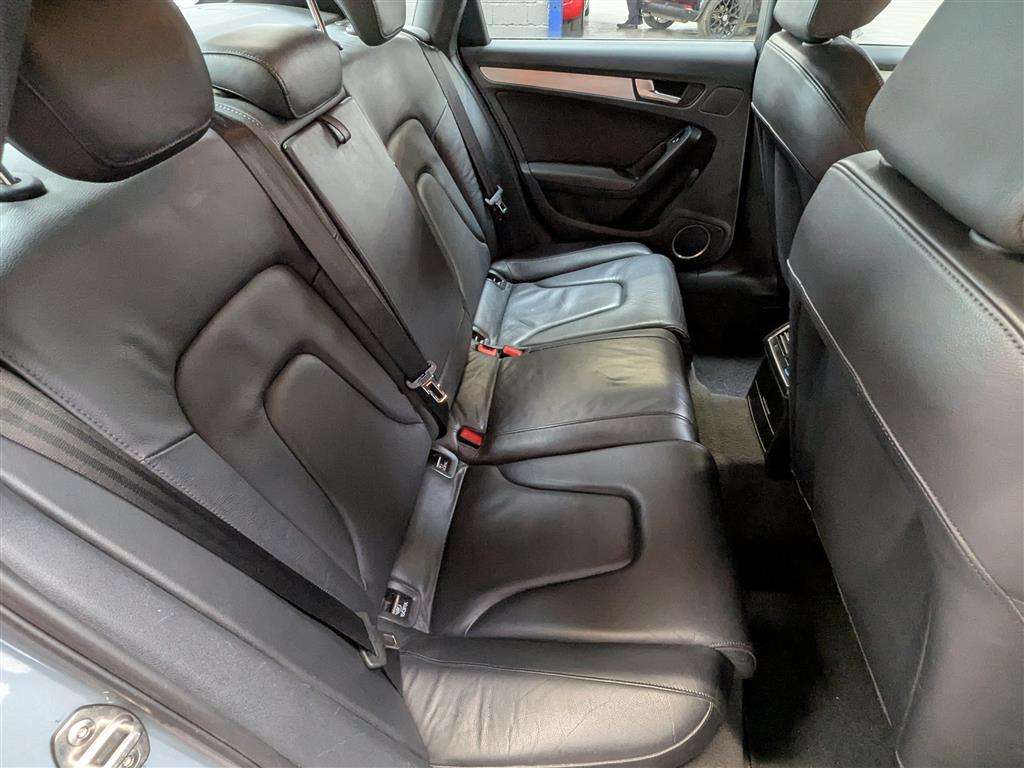 <p>2009 AUDI A4 S LINE TDI QUATTRO DPF</p>