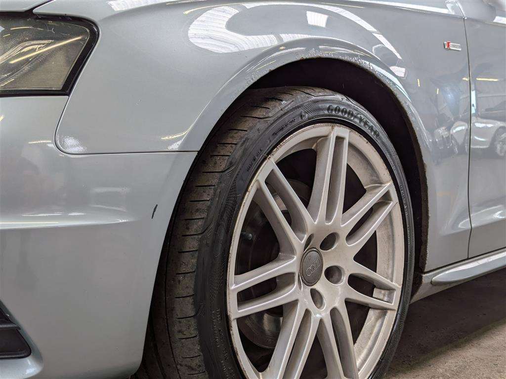 <p>2009 AUDI A4 S LINE TDI QUATTRO DPF</p>