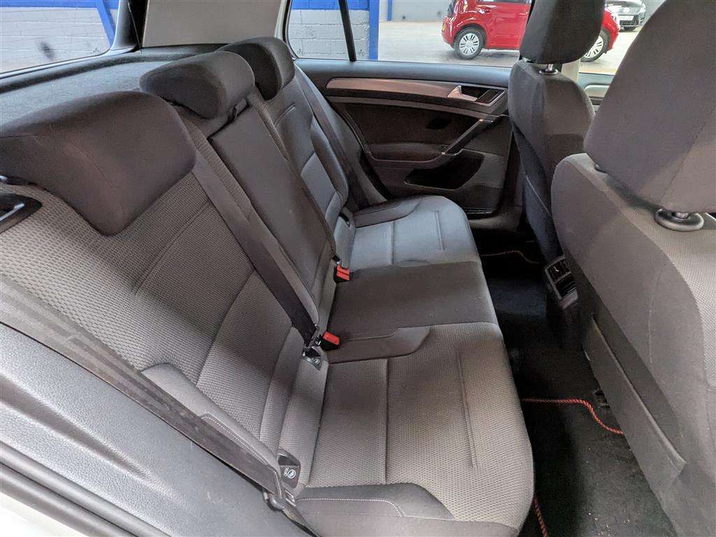 <p>2013 VOLKSWAGEN GOLF SE BLUEMOTION TECH T</p>