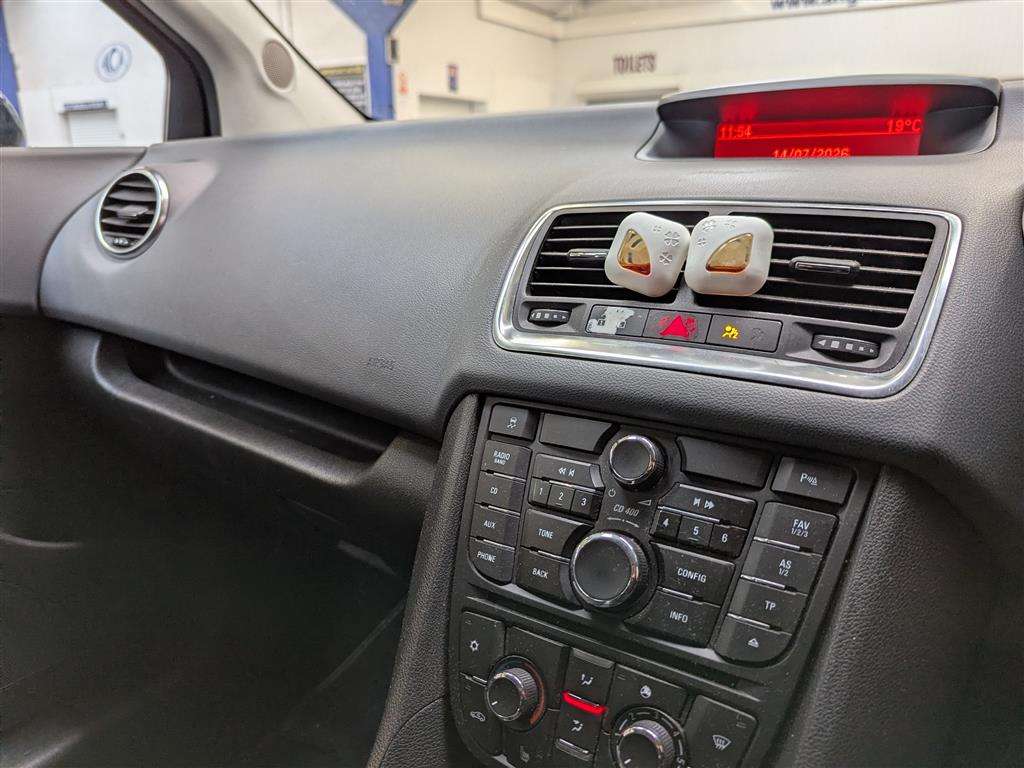 <p>2012 VAUXHALL MERIVA TECH LINE</p>